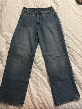 Abercrombie & Fitch Women's Straight Jeans - Faded Blue Denim